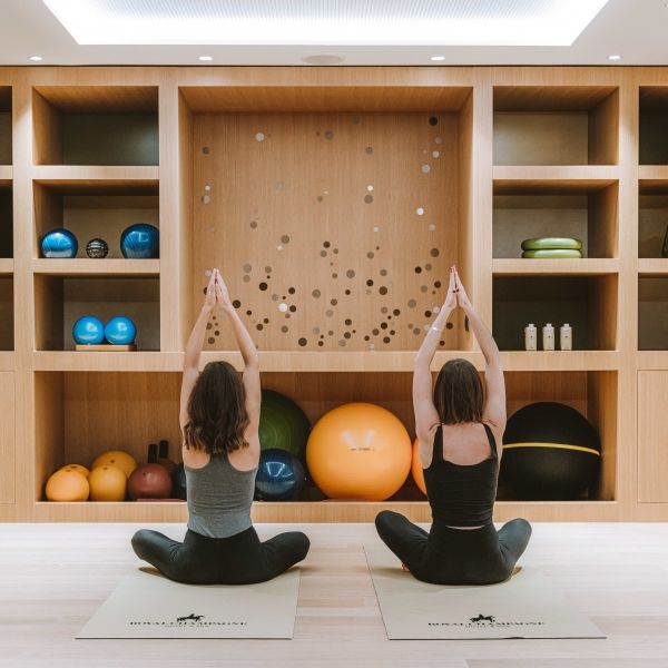 Salle équipée de fitness yoga pilate au Spa du Royal Champagne